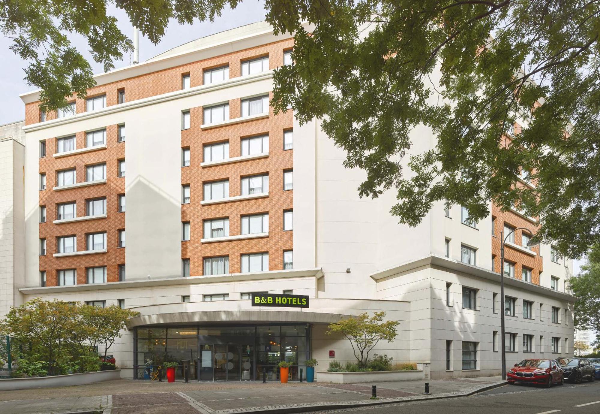B&B Hotel Rueil-Malmaison Gare Екстериор снимка